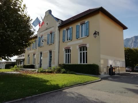 Maçon Saint-Nazaire-les-Eymes